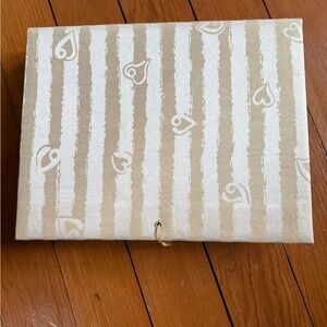 Victoria's Secret London Vintage Tan and Cream Heart Design BOX with a tassel.